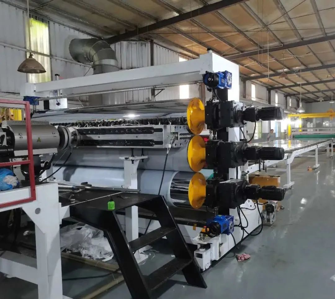 三辊压光机模温机怎么选型?定制三级一体!(图1) 111.jpeg