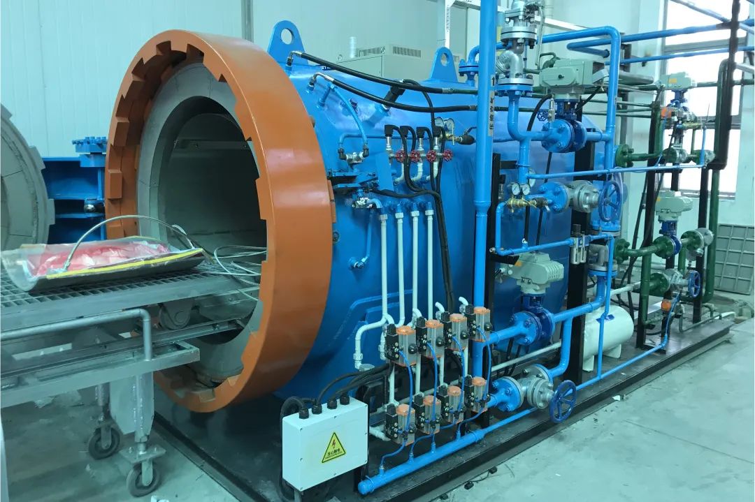 全自动复合材料成型设备,液压机和模温机是绝配!(图1) 111.jpg