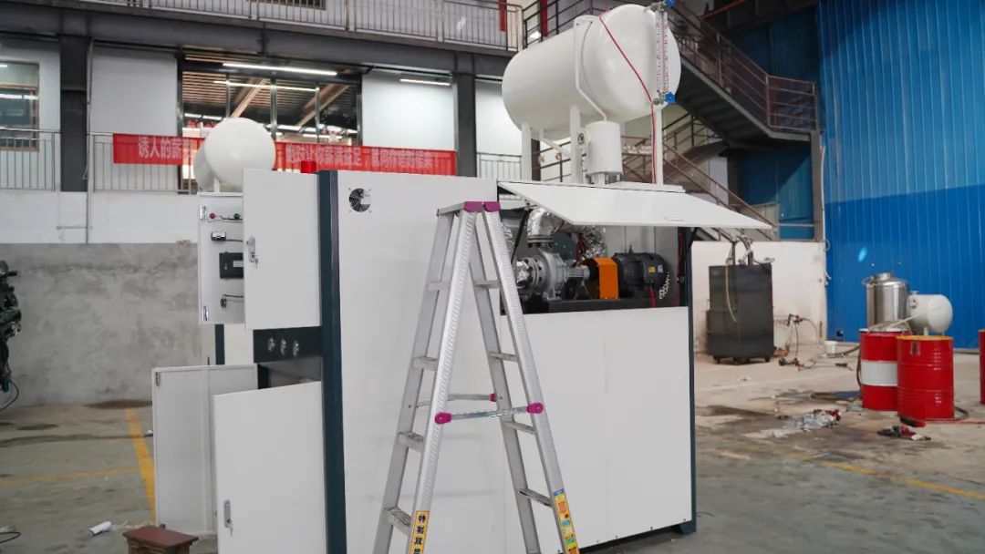 SMC玻璃钢模具导热油加热器,温度控制均匀稳定!(图1) 11.jpg