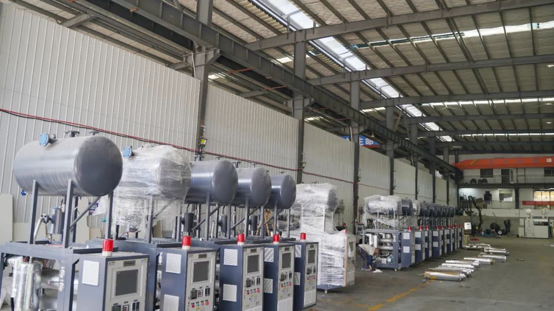 冷热一体模温机控制系统，如何实现冷热控温？