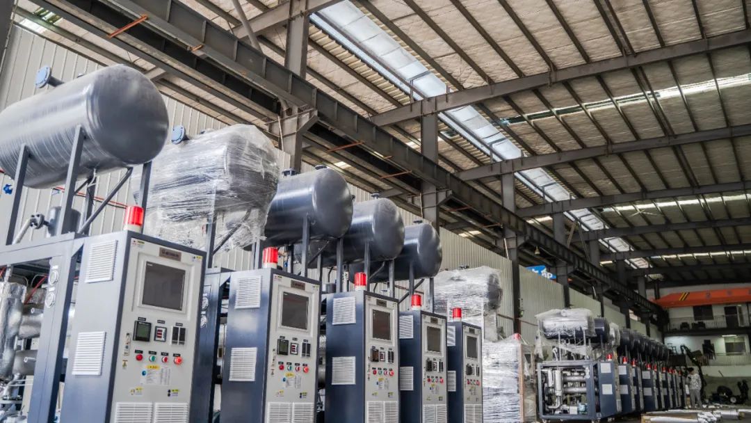 高温注塑水式模温机,在注塑模具控温中,是如何应用的?(图1) 11.jpg